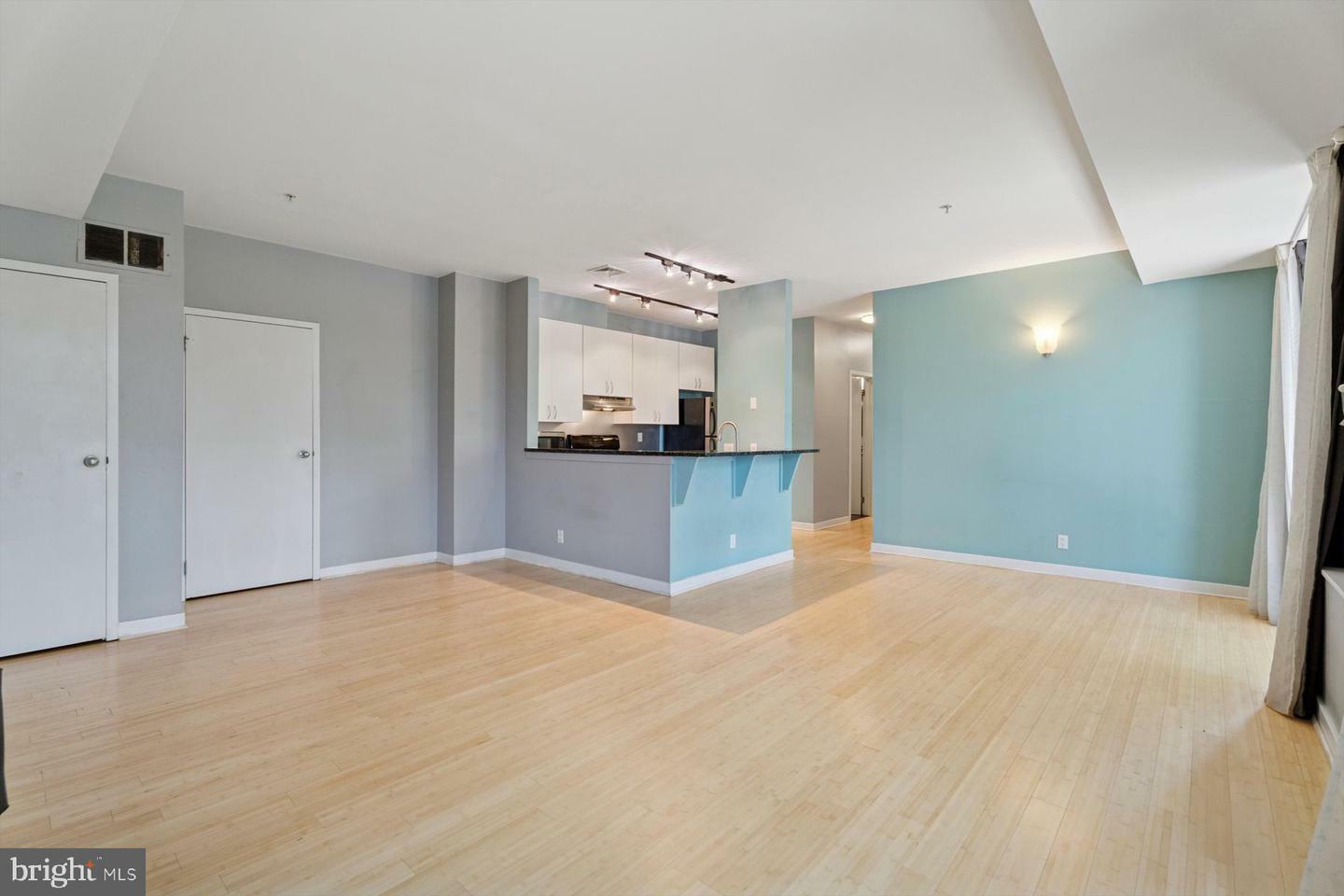 Property Photo: 182 Gay Street 301 PA 19128