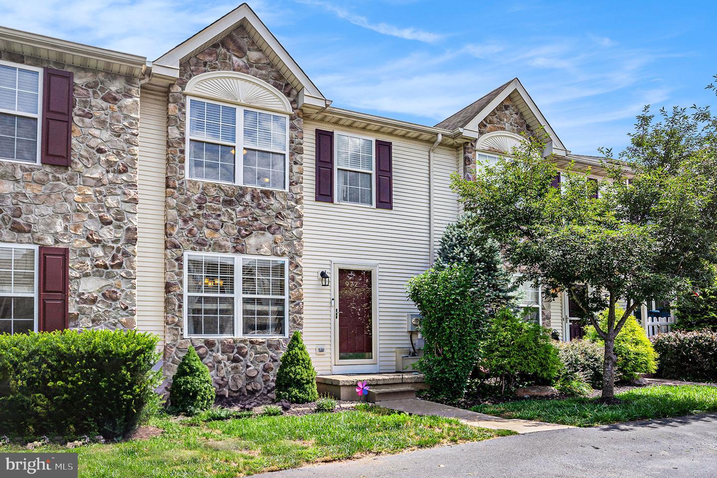 Property Photo: 972 Dogwood Lane PA 19426