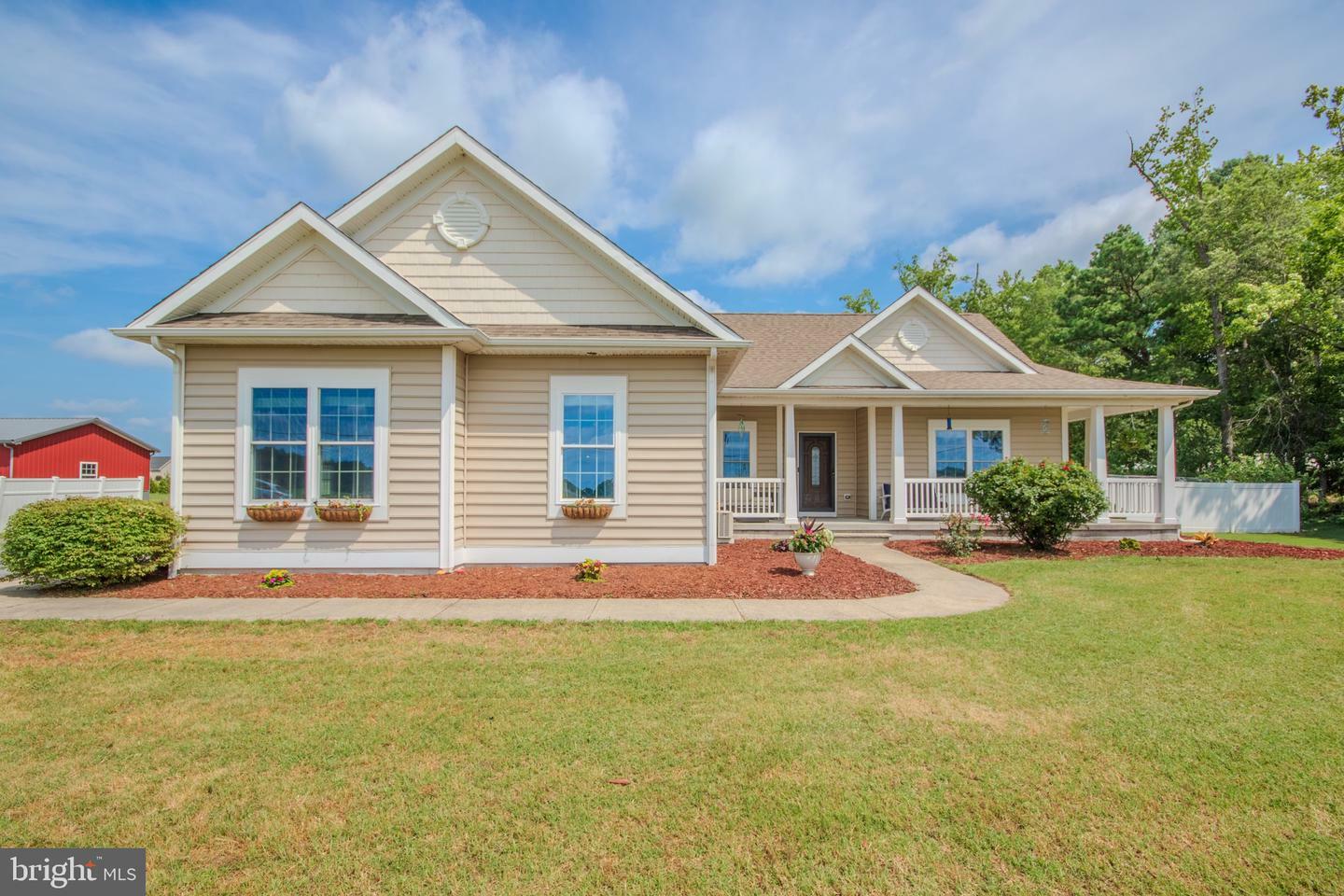 Property Photo: 3429 Horseshoe Road DE 19973