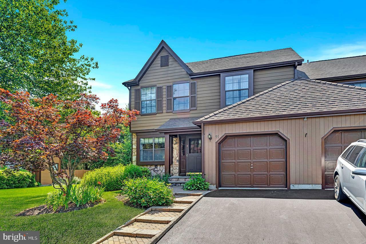 Property Photo: 11 Easton Ct NJ 08648