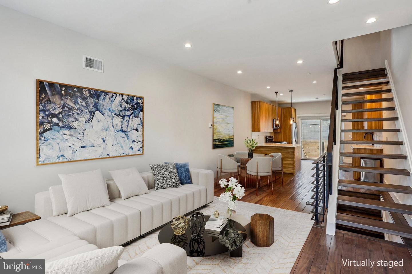 Property Photo: 1812 S Taylor Street PA 19145