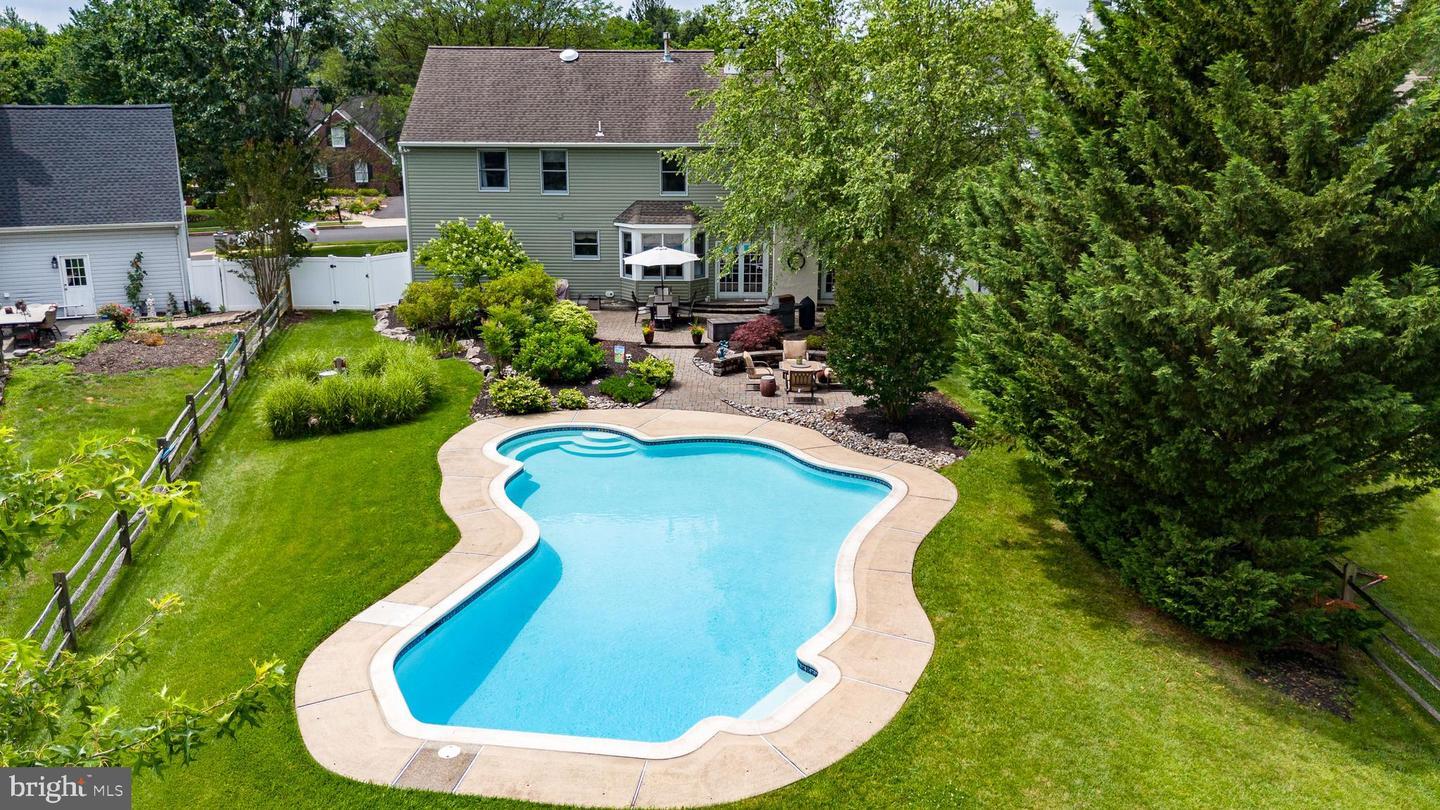 Property Photo: 108 Tamarack Circle PA 19040