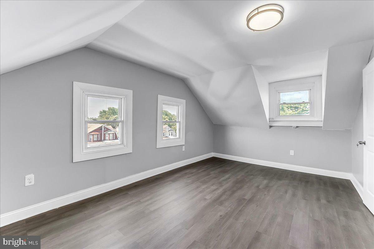 Property Photo: 9 Summit Street PA 19023