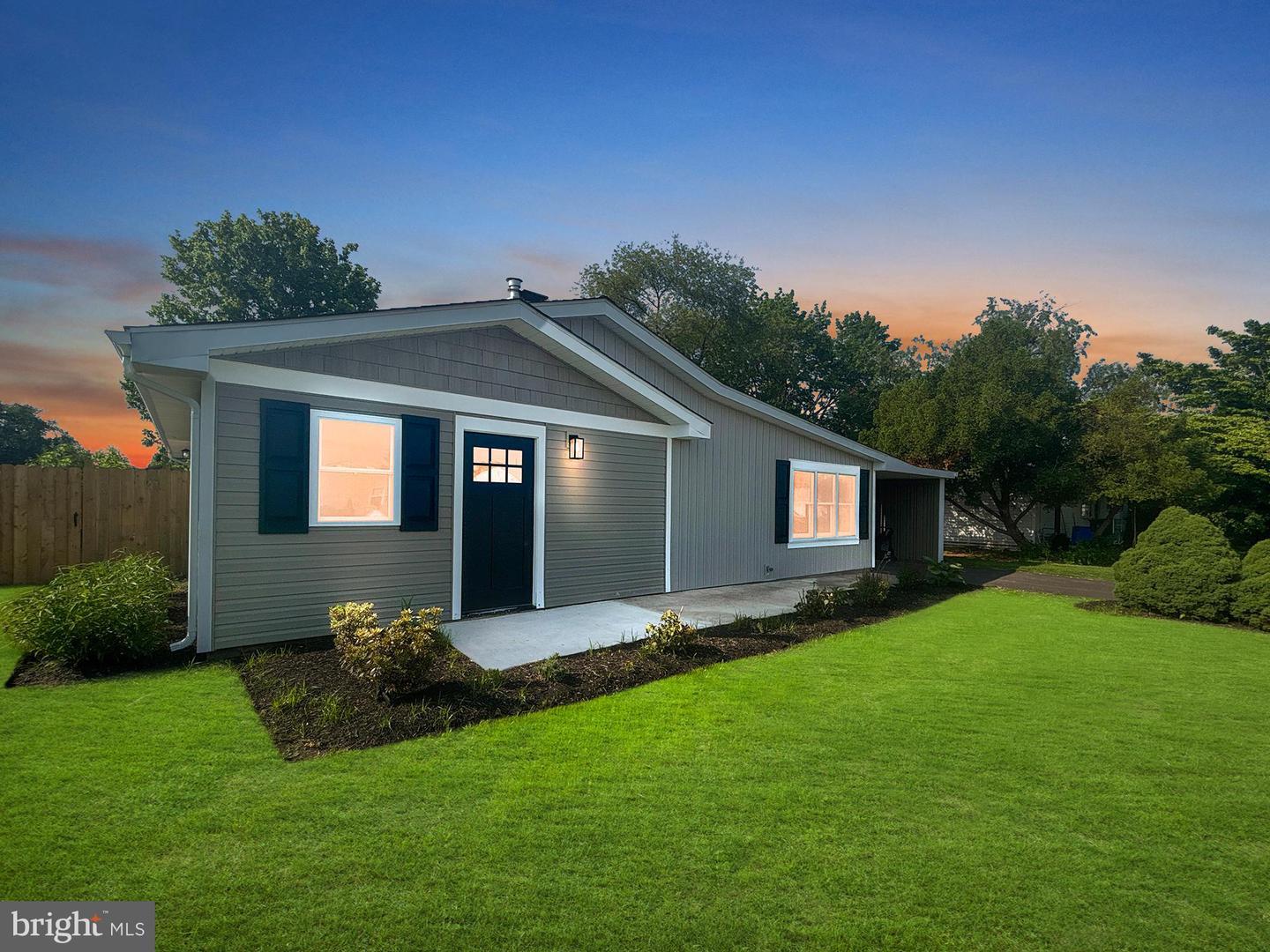Property Photo: 7 Poplar Lane PA 19054