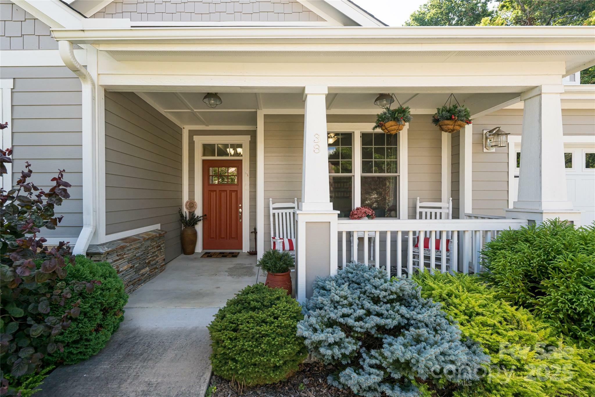 Property Photo: 38 Pinebrook Club Drive NC 28804
