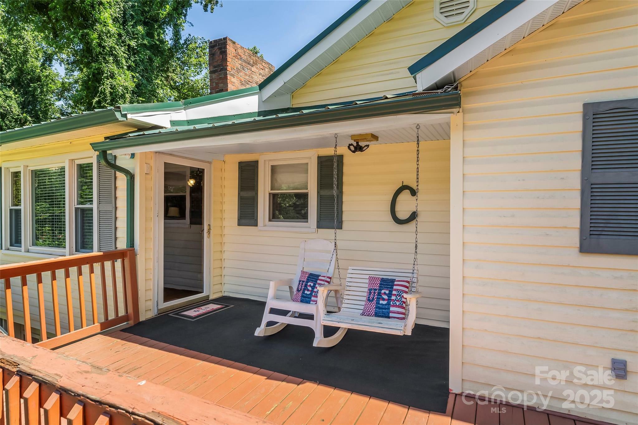 Property Photo: 339 Highland Drive NC 28752