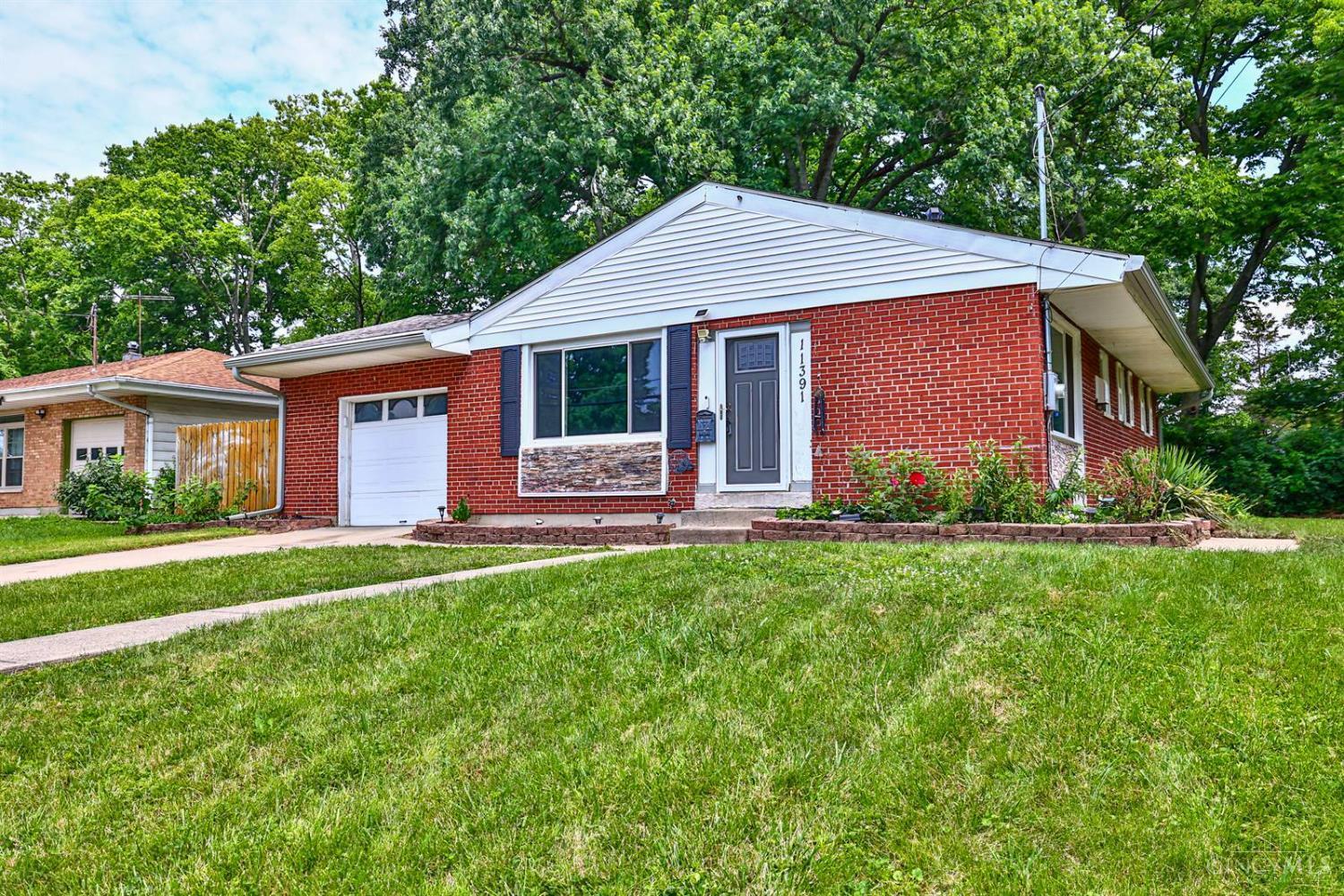 Property Photo: 11391 Rose Lane OH 45246