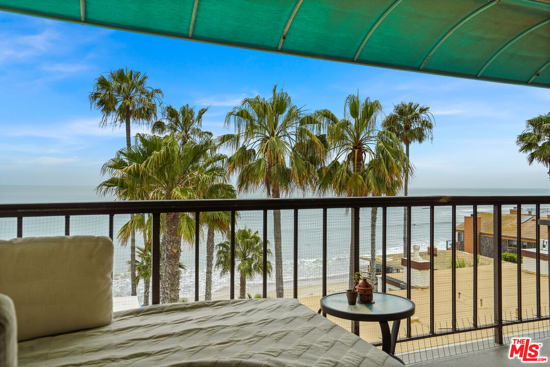 Property Photo:  26666 Seagull Way  CA 90265 