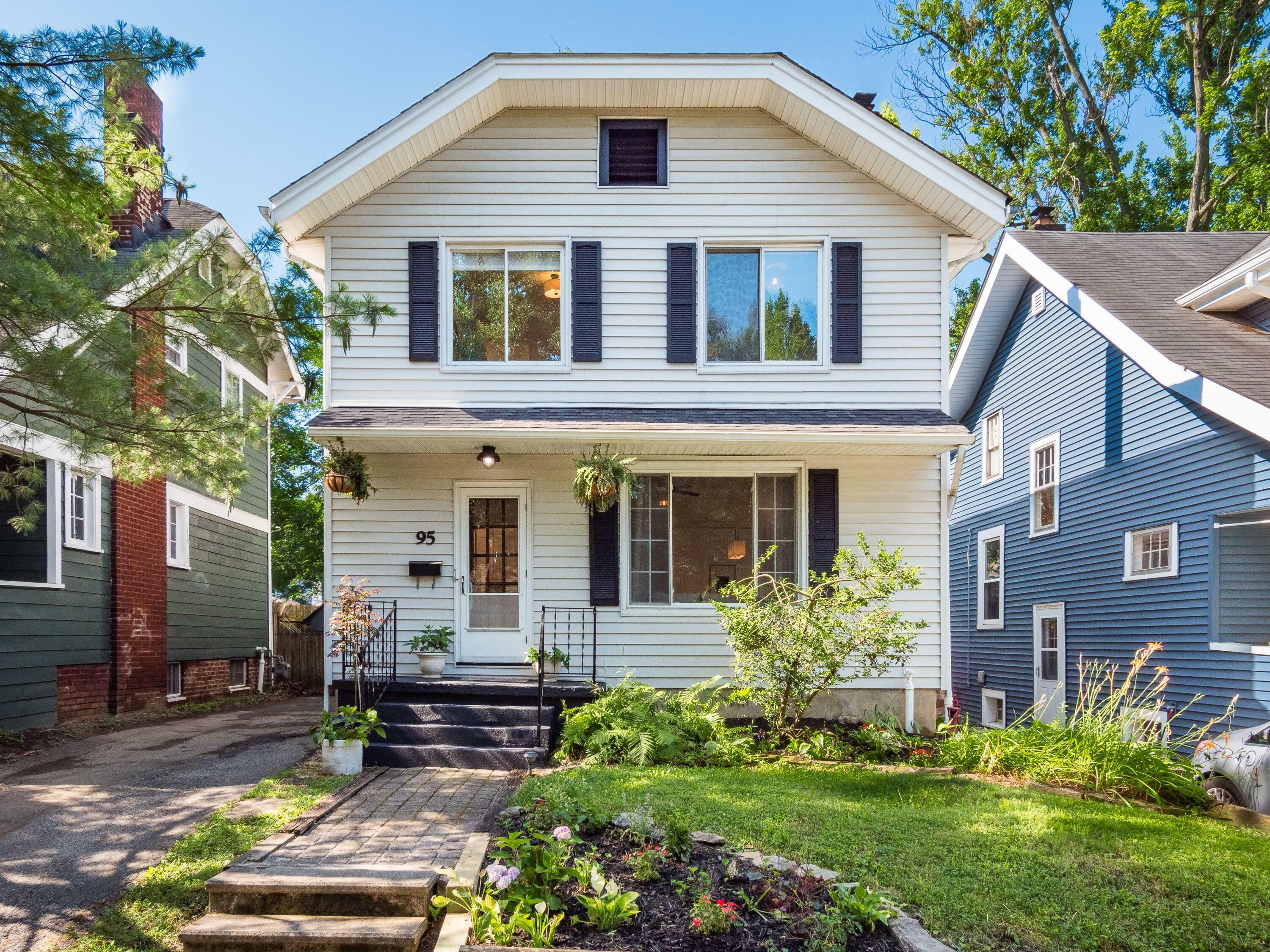 95 E Pacemont Road  Columbus OH 43202 photo