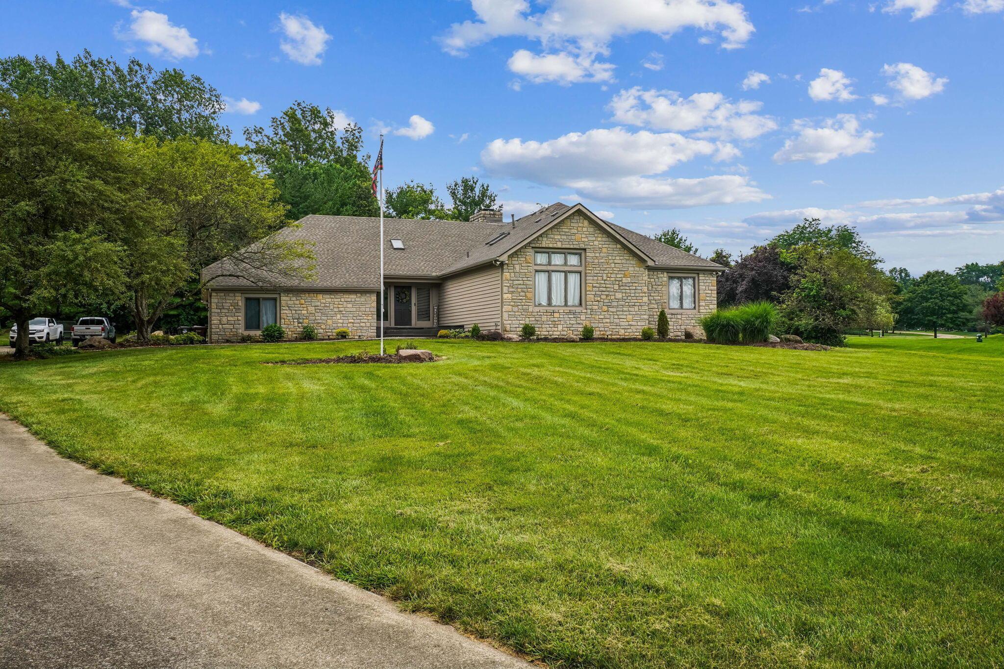 Property Photo: 1722 Taylor Station Road OH 43004