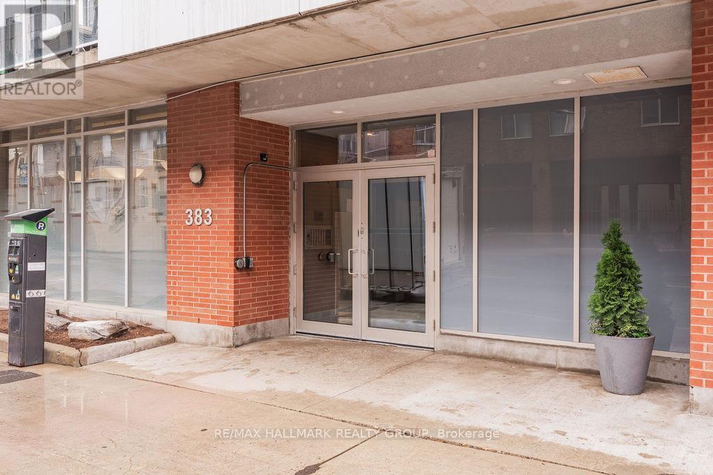Property Photo: 383 Cumberland Street 308 ON K1N 1J7
