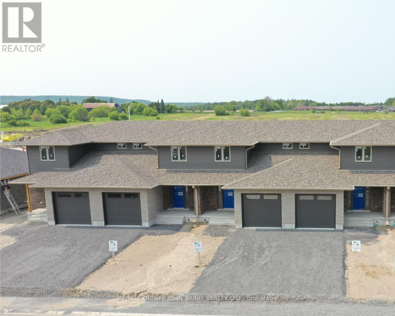 Property Photo: 15 Parkland Circle Lot 36 ON K8V 0R3