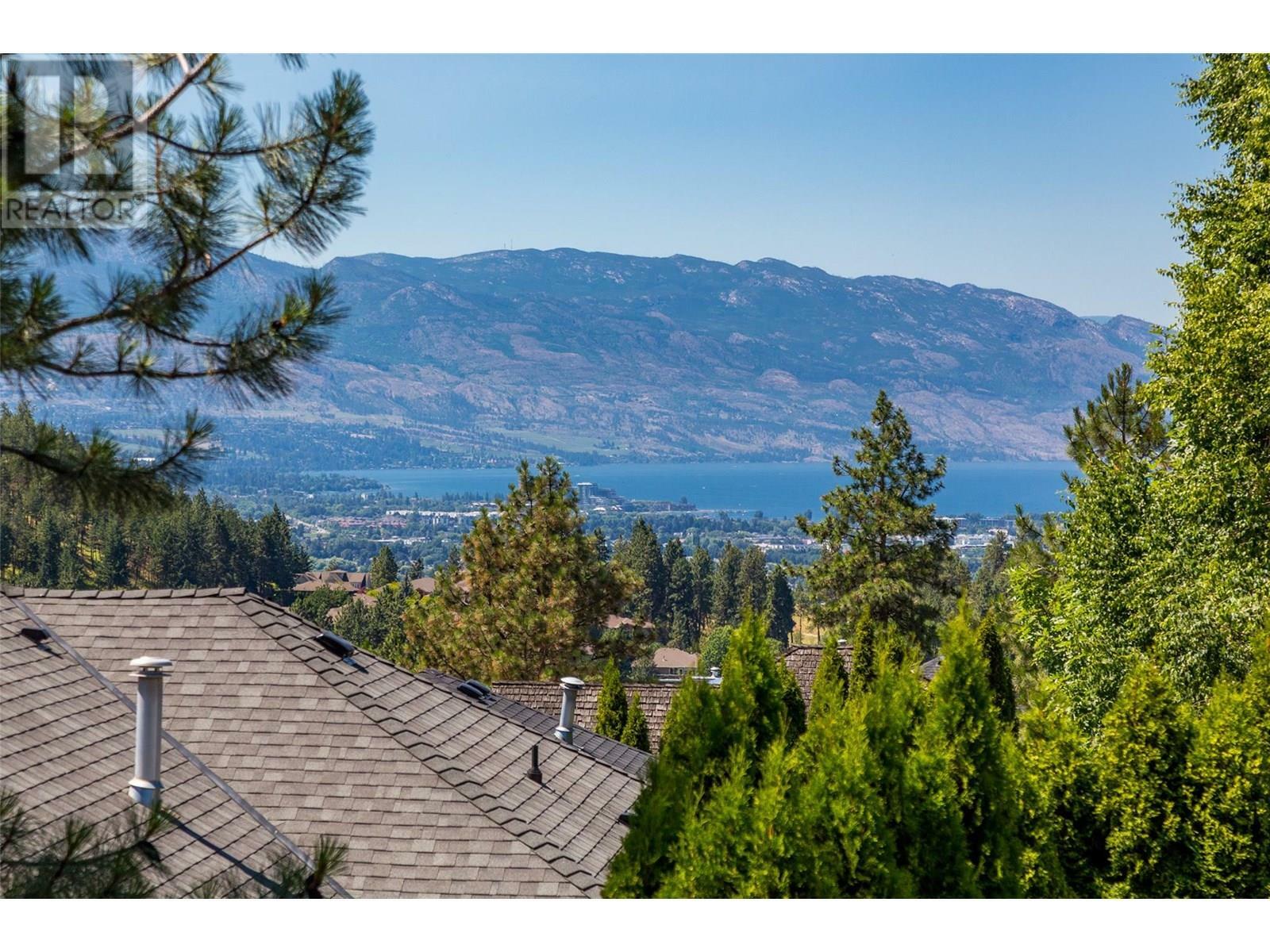 Property Photo: 2217 Breckenridge Court BC V1V 1W2