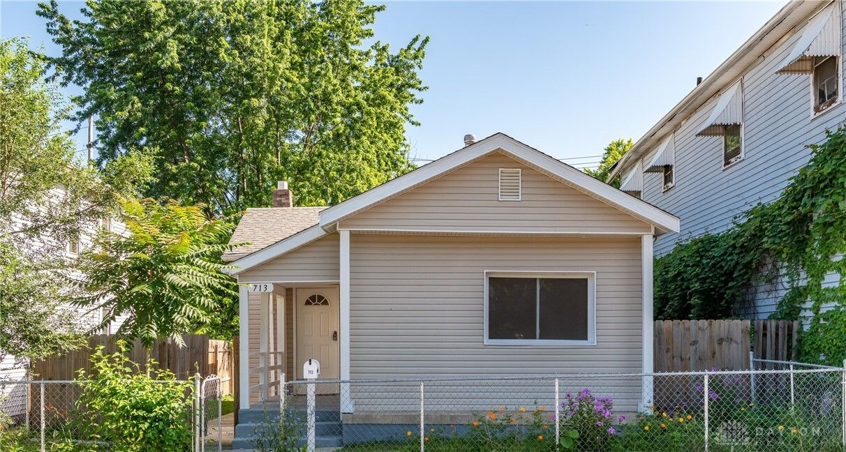 Property Photo: 713 Wyoming Street OH 45410