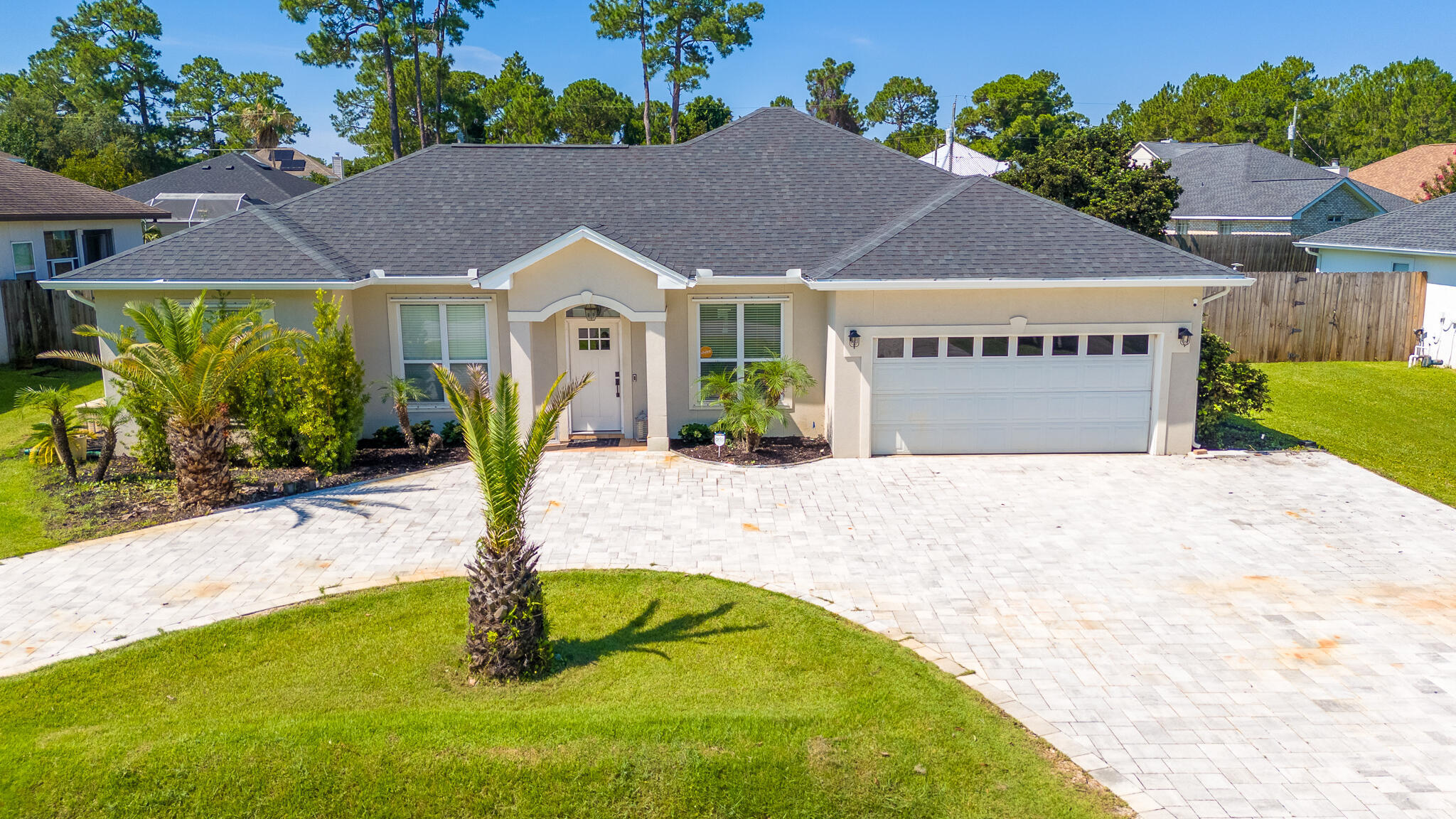 Property Photo: 1009 Forest Shore Drive FL 32550