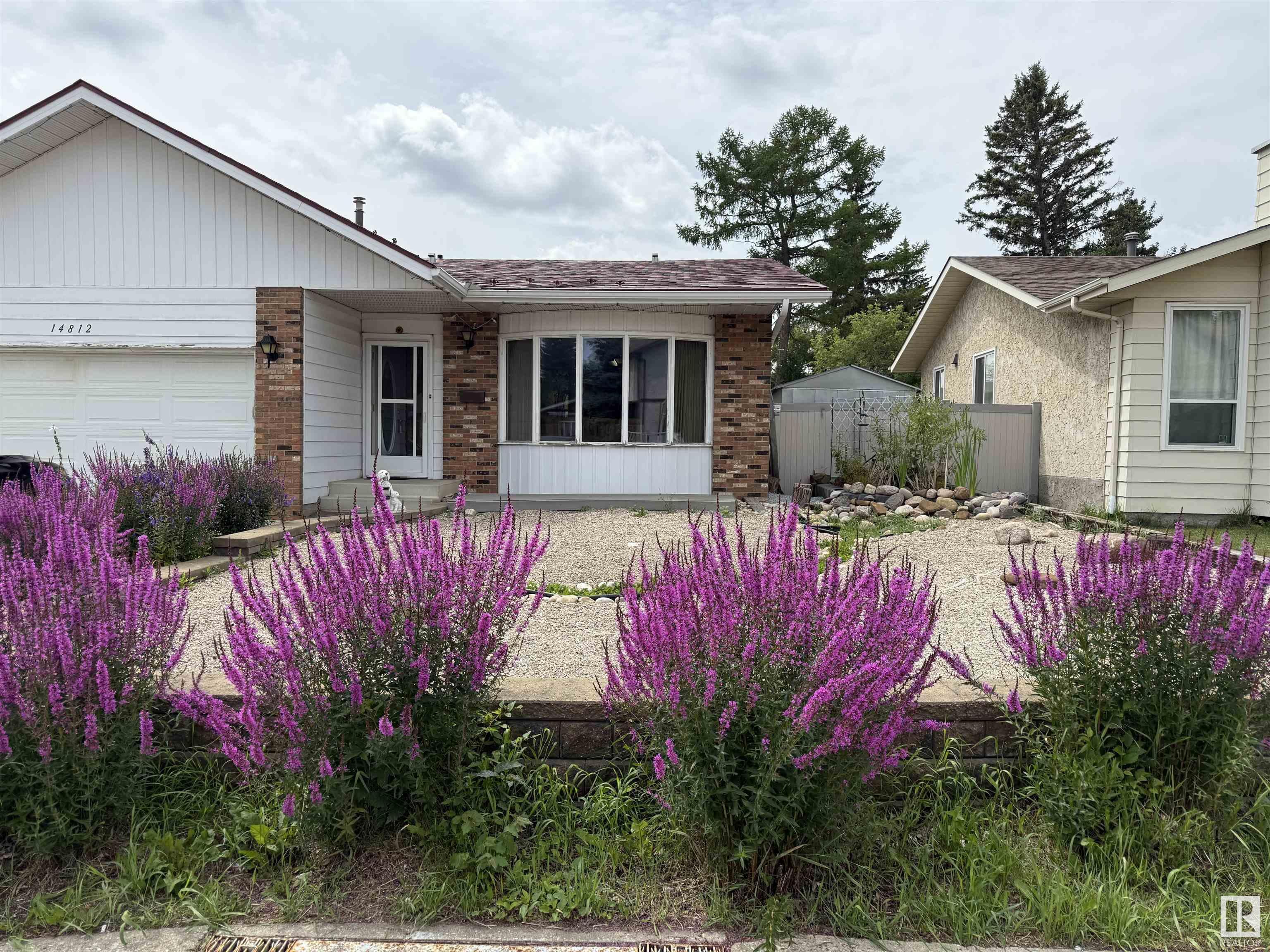 Photo de la propriété: 14812 56 Street NW AB T5A 4H6