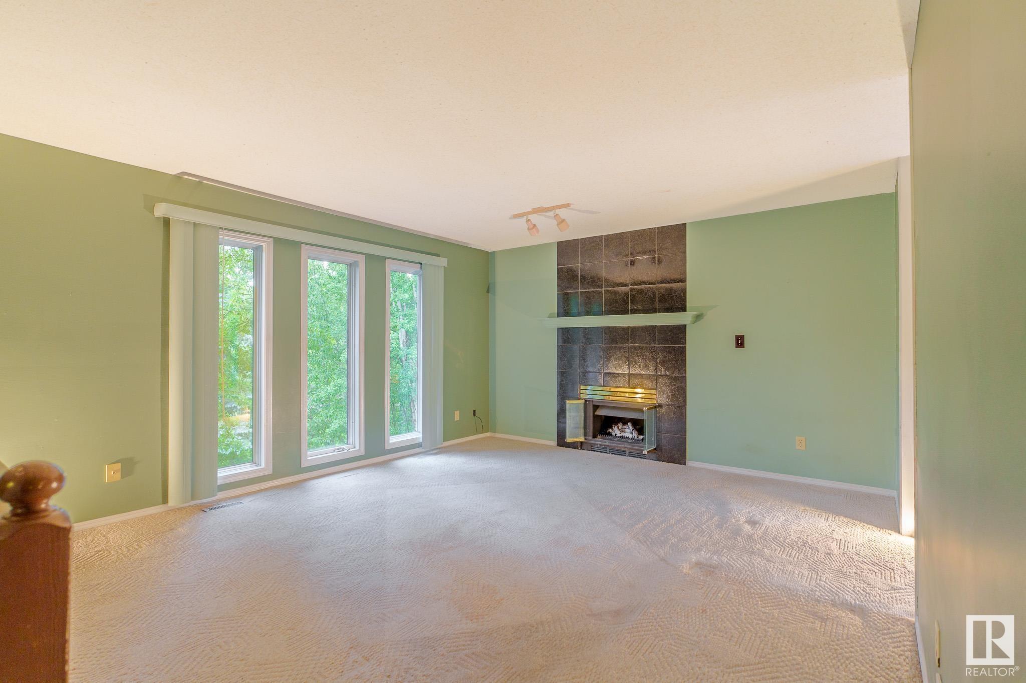 Property Photo: 51112 Rge Road 222 194 AB T8C 1G9
