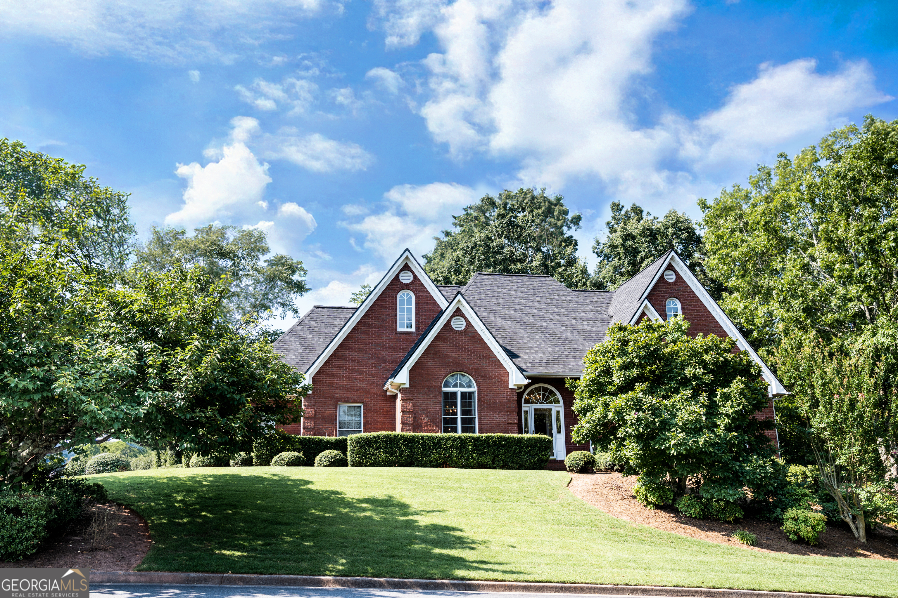 Property Photo: 4607 Waters Edge Lane NW GA 30101