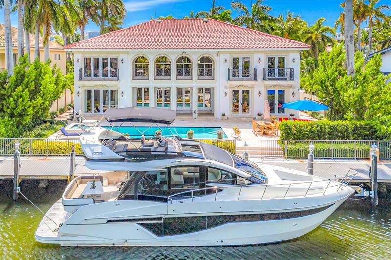 Property Photo: 56 Fiesta Way FL 33301
