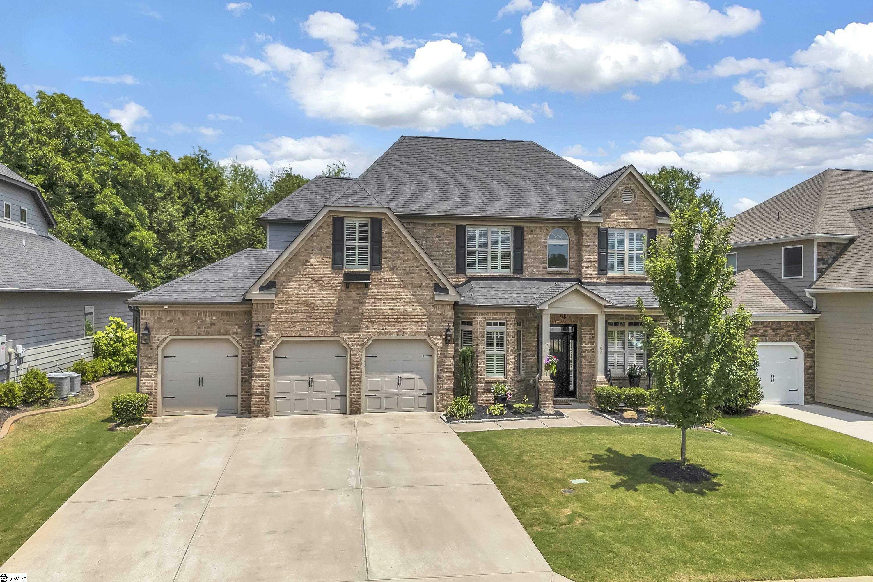 Property Photo: 100 Elmway Lane SC 29681