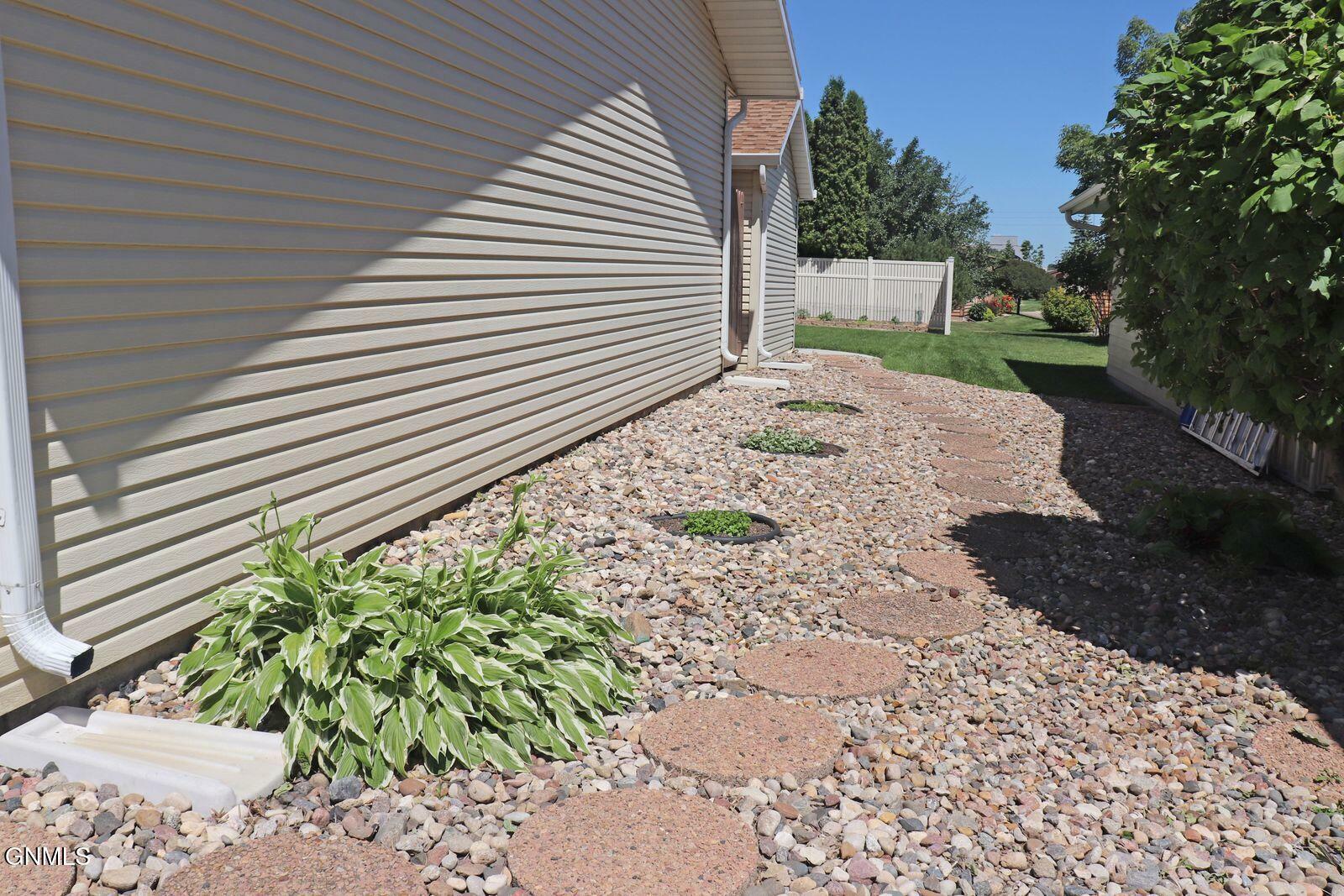 Property Photo: 1948 Jackson Avenue ND 58501