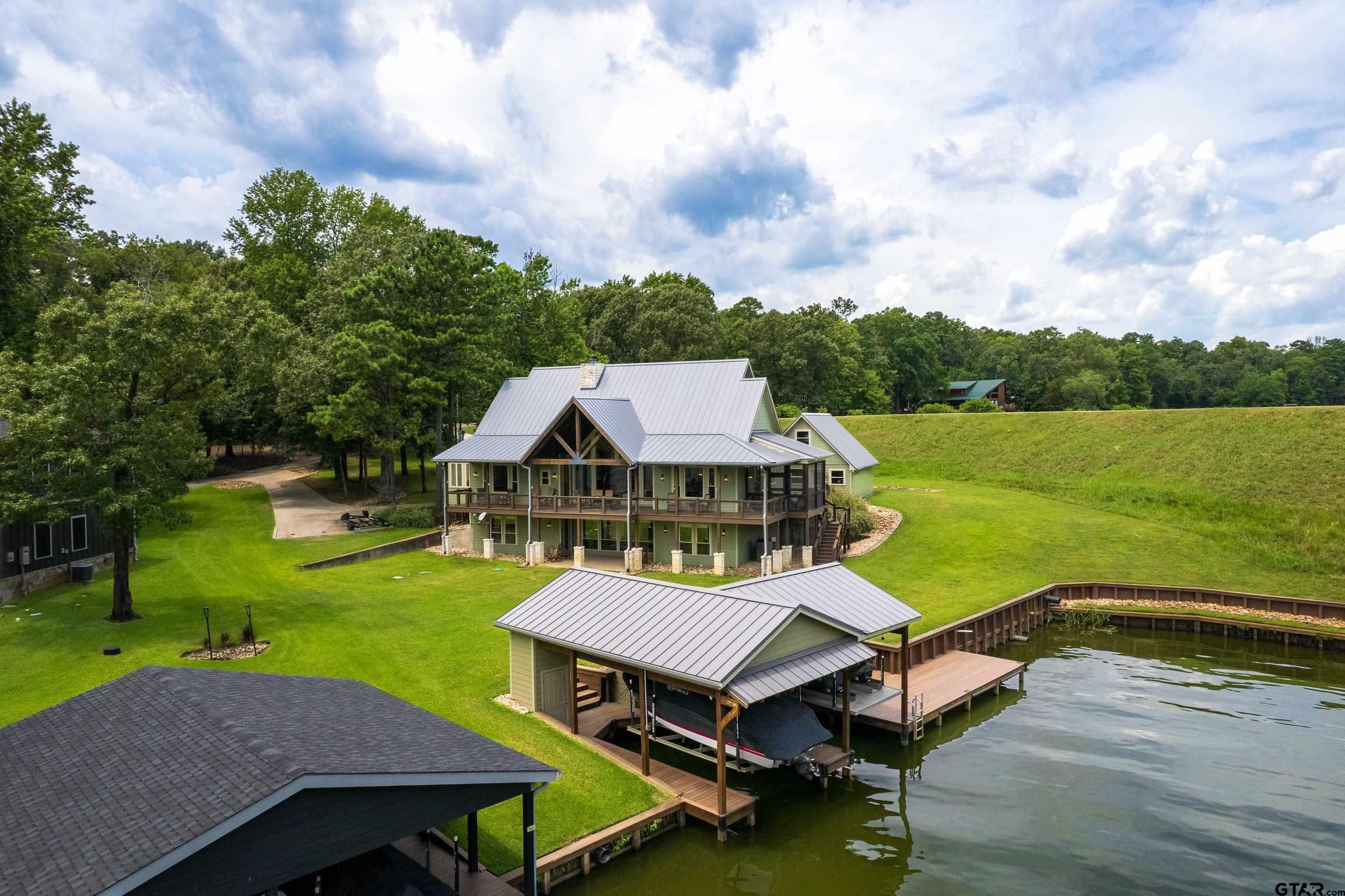 Property Photo: 109 King Shore Blvd TX 75480