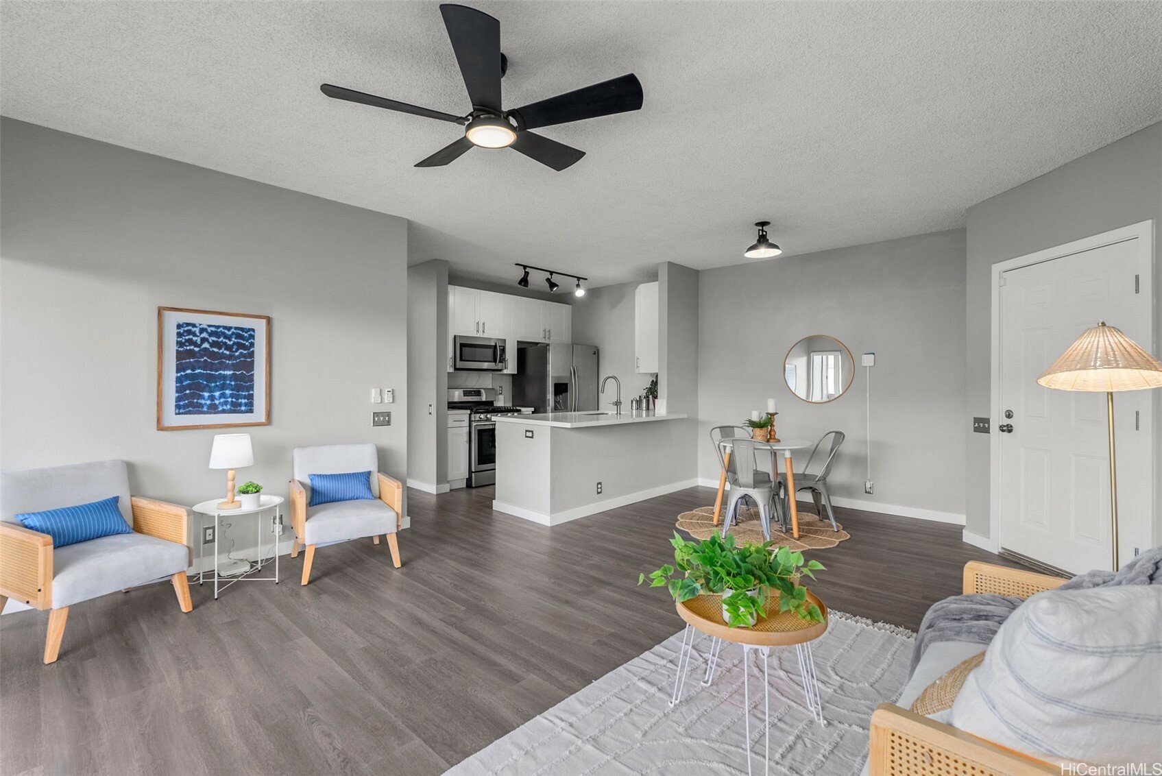 91-293 Hanapouli Circle 3I  Ewa Beach HI 96706 photo