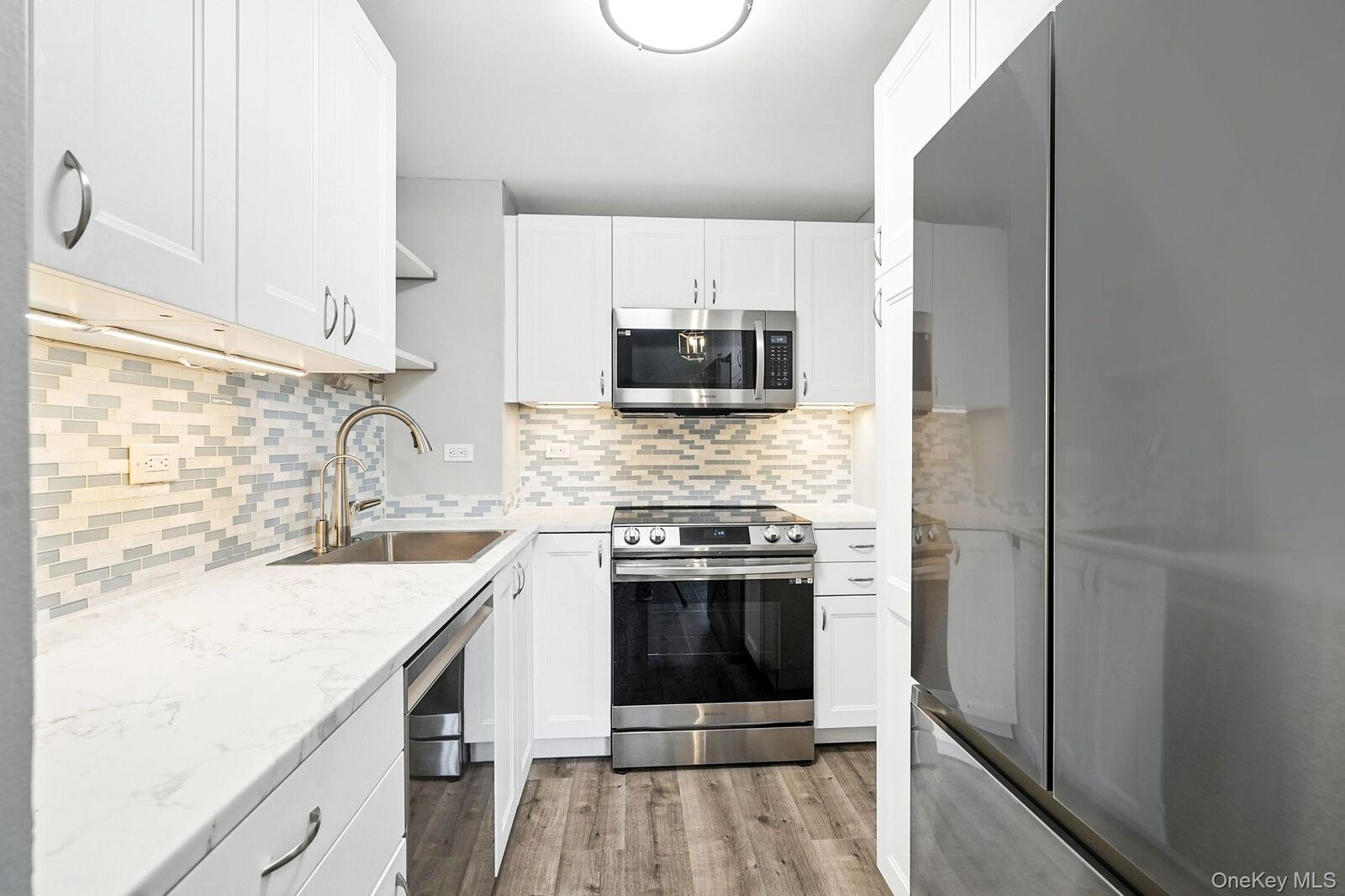 Property Photo:  55 McKinley Avenue D3-14  NY 10606 