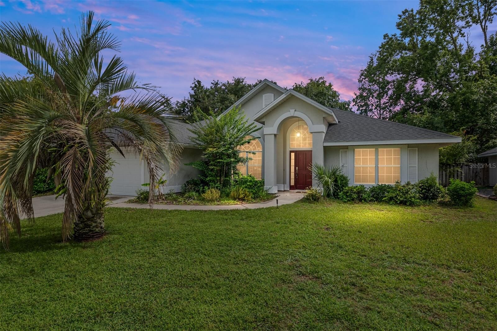 Property Photo: 3615 NW 63rd Place FL 32653