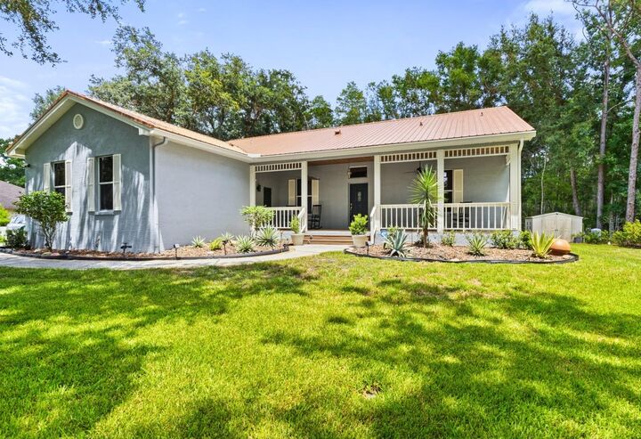 Property Photo: 8600 Shenandoah Run FL 33544