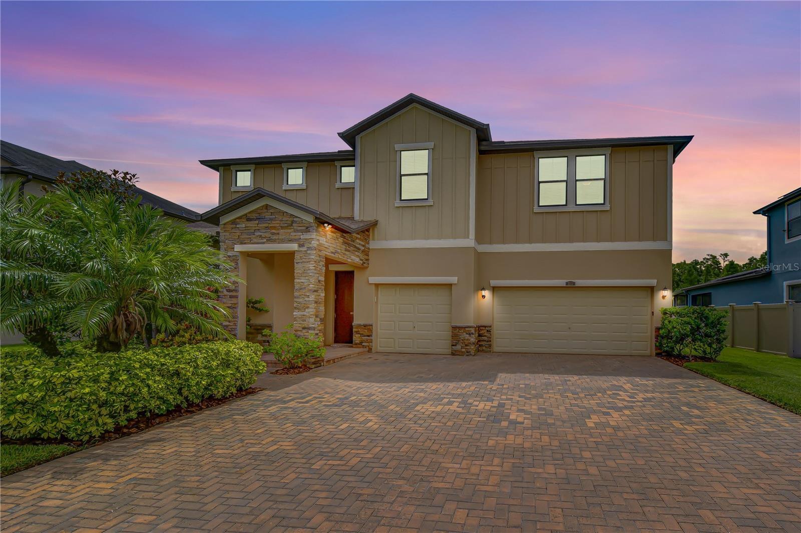Property Photo: 2957 Hilliard Drive FL 33543