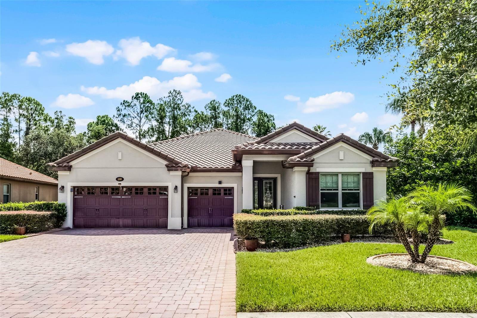 Property Photo: 100 Verde Way FL 32713