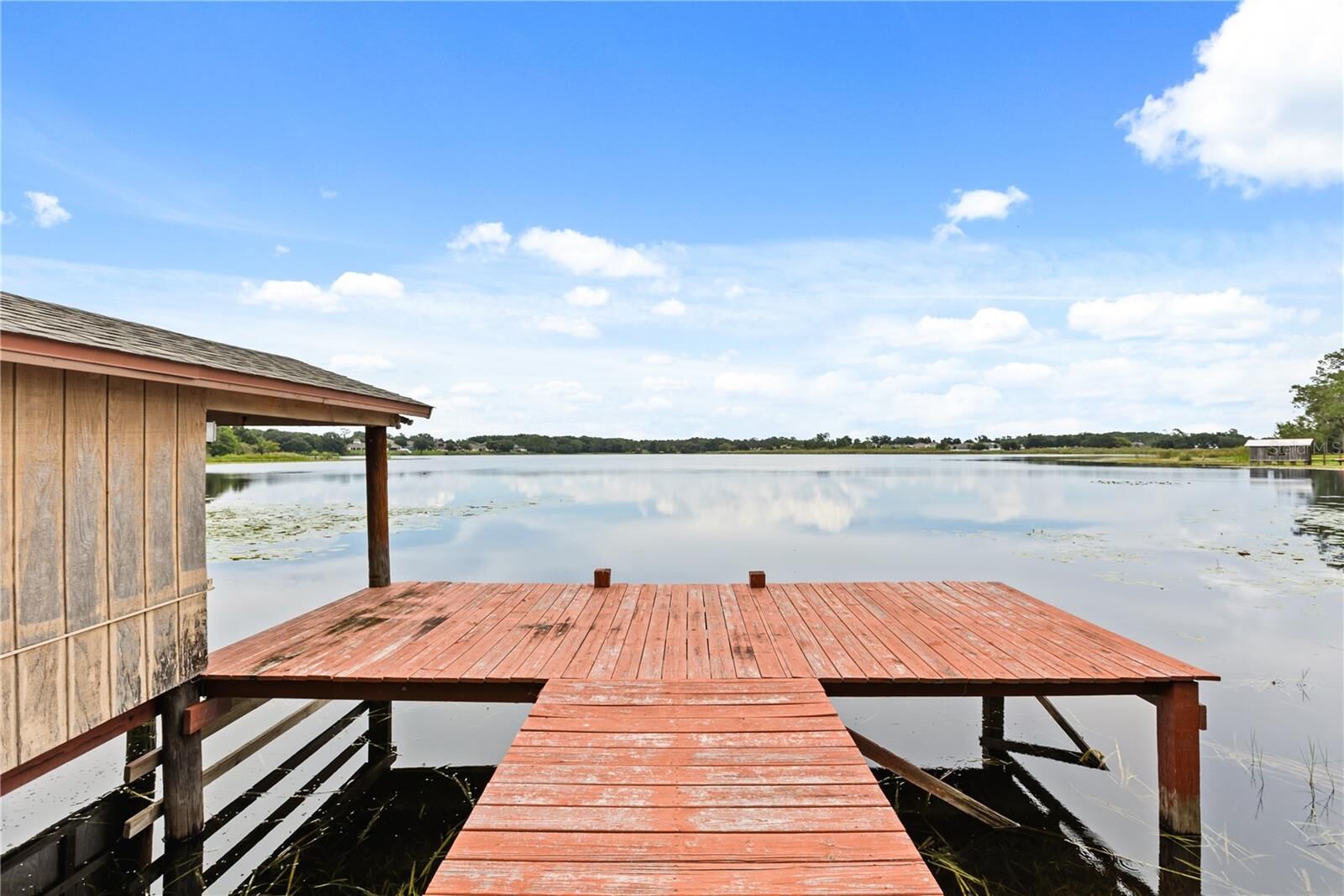 Property Photo: 410 Catherine Lane FL 34736