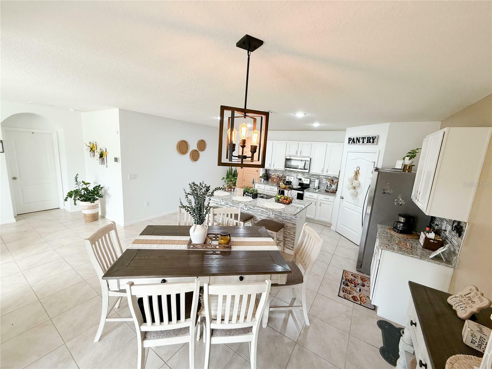 Property Photo: 696 Tortugas Street FL 33844