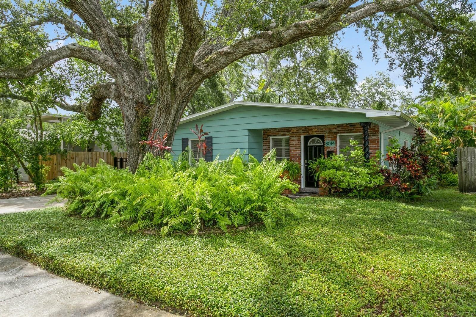 Property Photo: 8014 27th Avenue N FL 33710