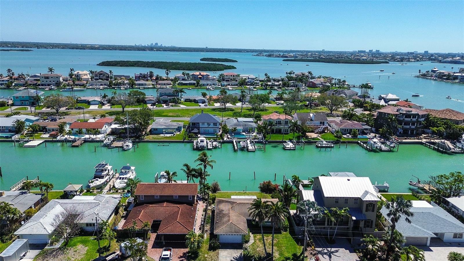 Property Photo: 501 Crystal Drive FL 33708