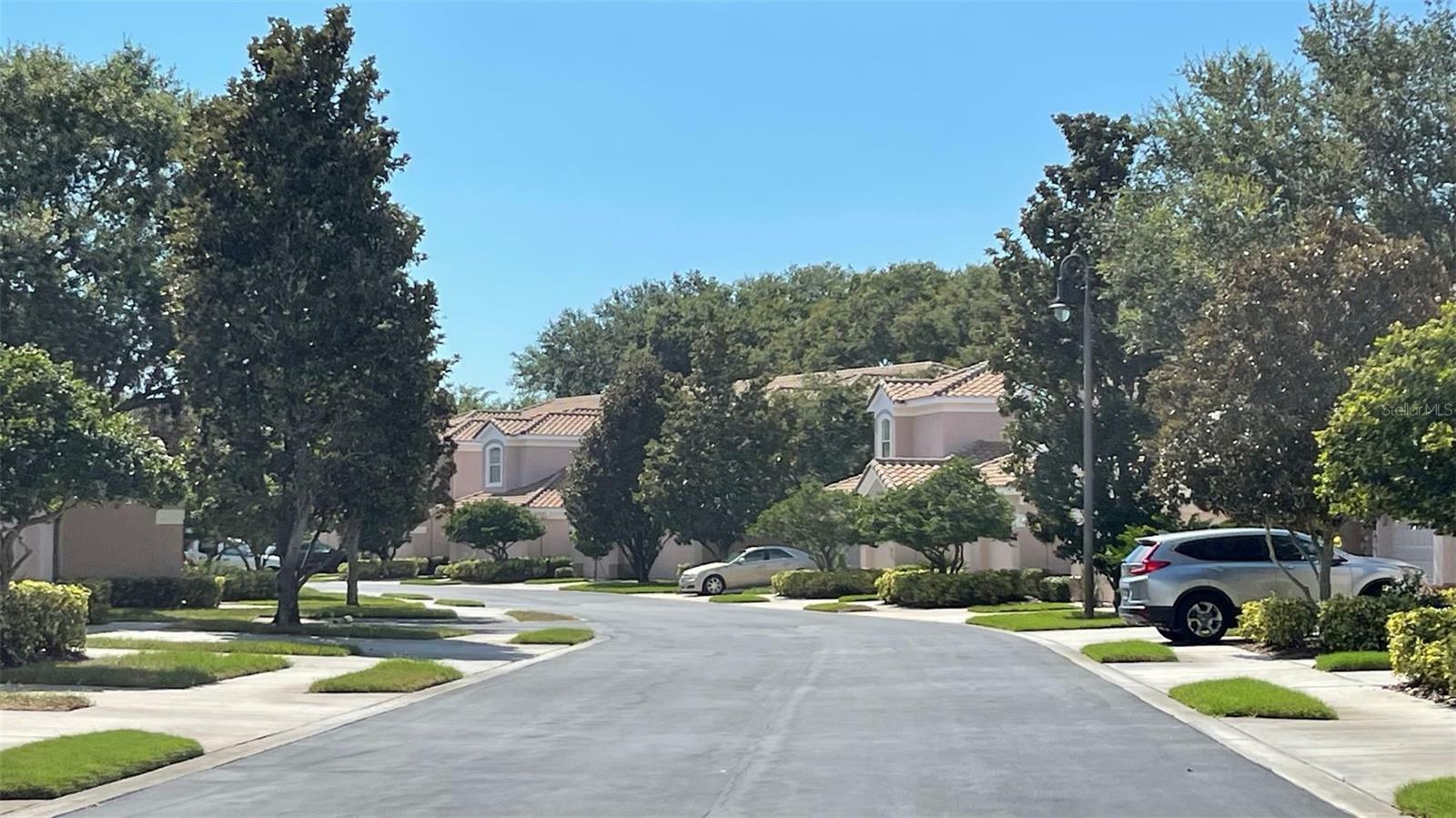 Property Photo: 824 Lantern Way FL 33765
