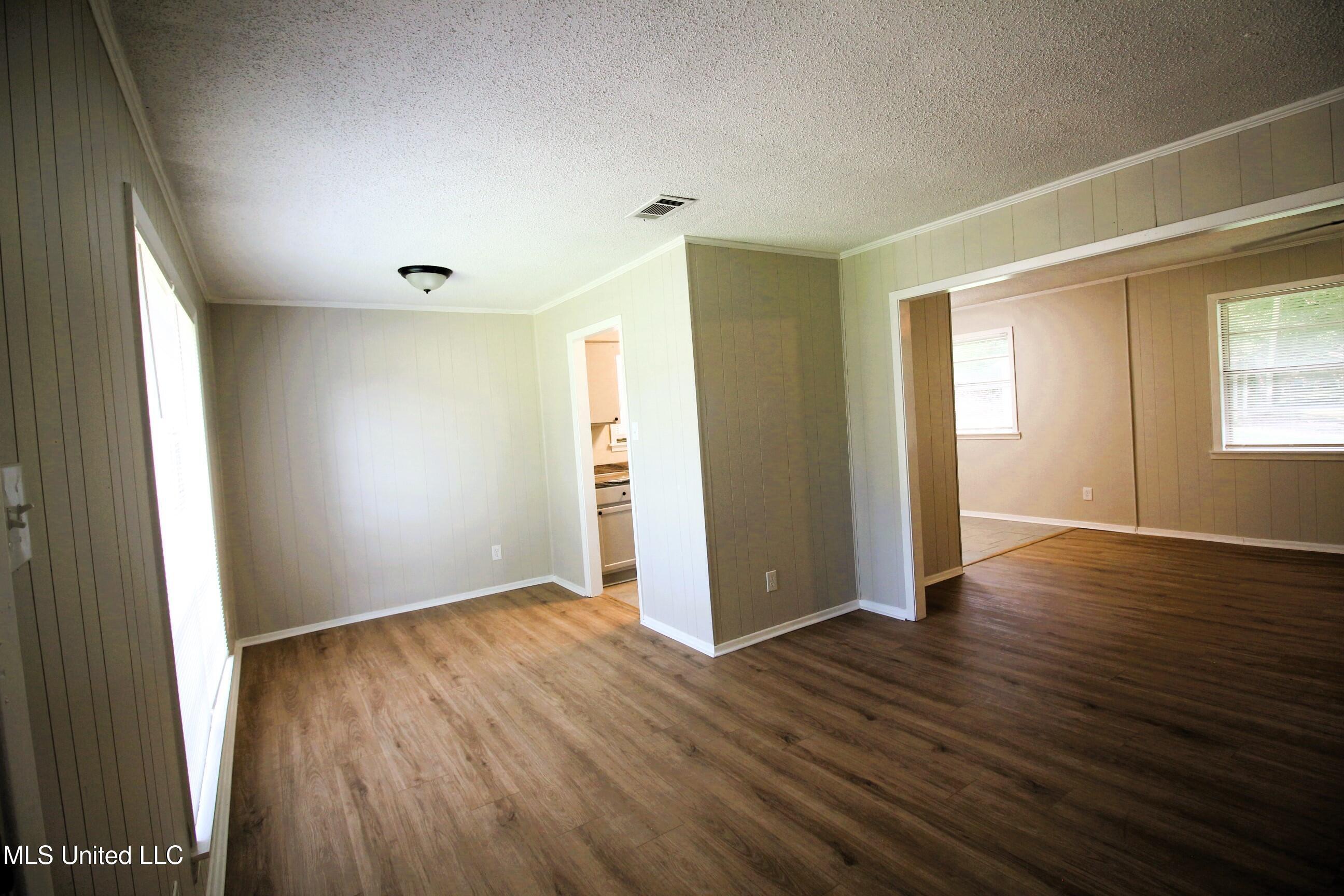 Property Photo: 645 Cox Avenue MS 38635