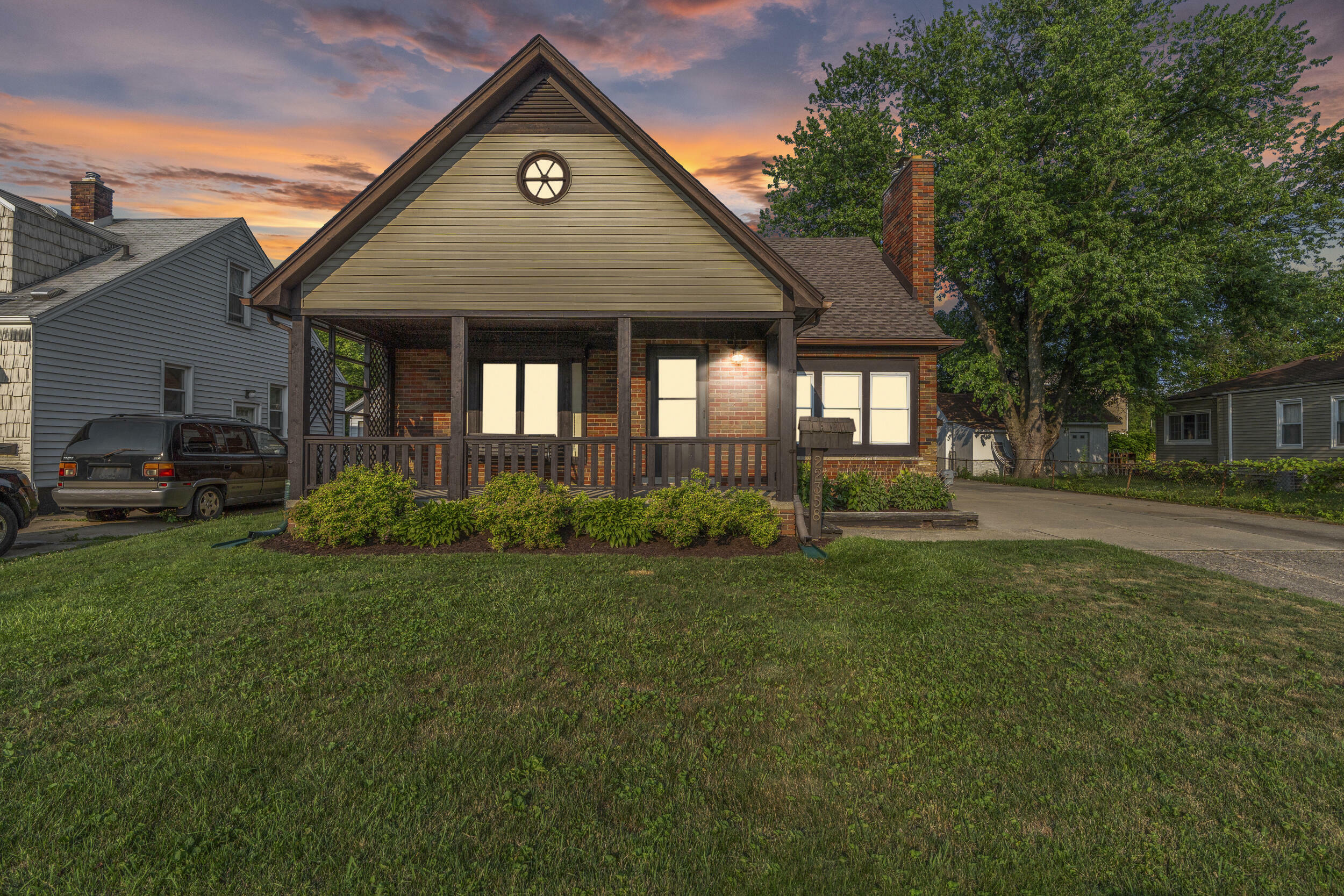 Property Photo: 22358 Firwood Avenue MI 48021