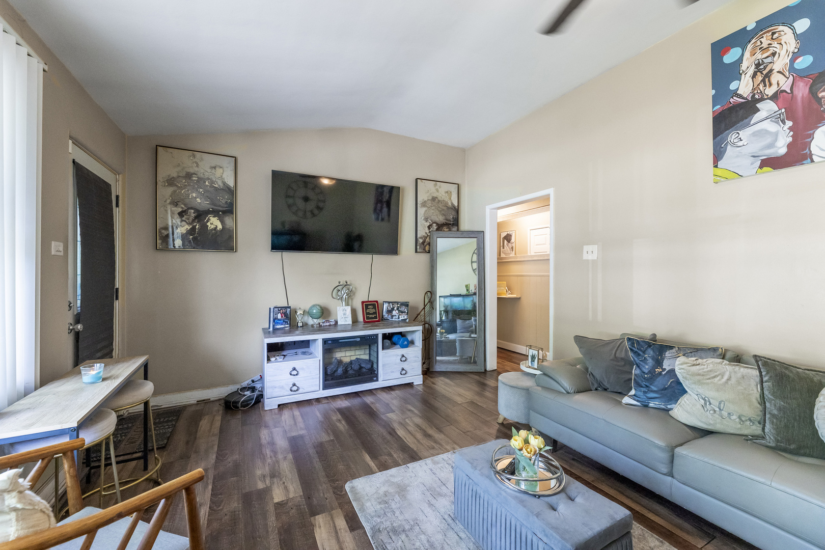 Property Photo:  1517 Freeland Avenue  IL 60409 