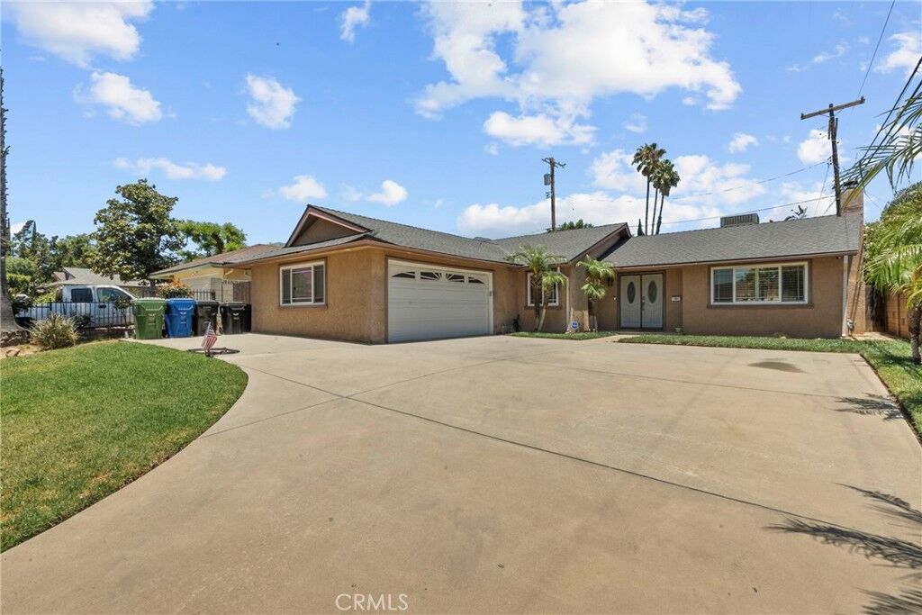 Property Photo: 13036 Kismet Avenue CA 91342