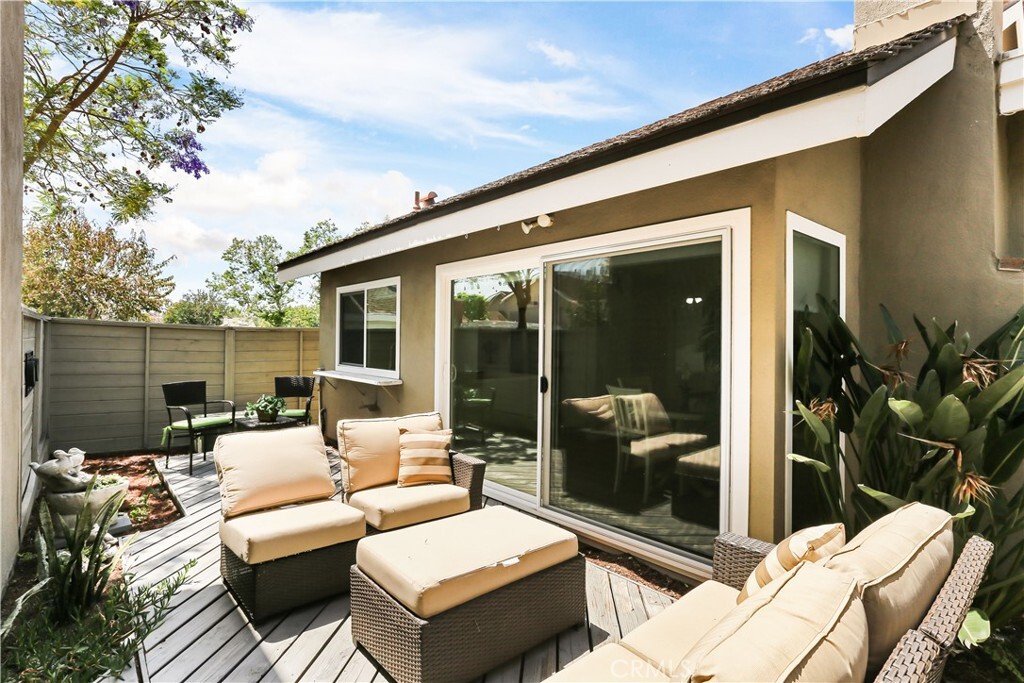 Property Photo:  2 Nutwood  CA 92604 