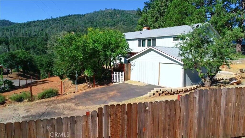 Property Photo: 4980 Ponderosa Way CA 95325