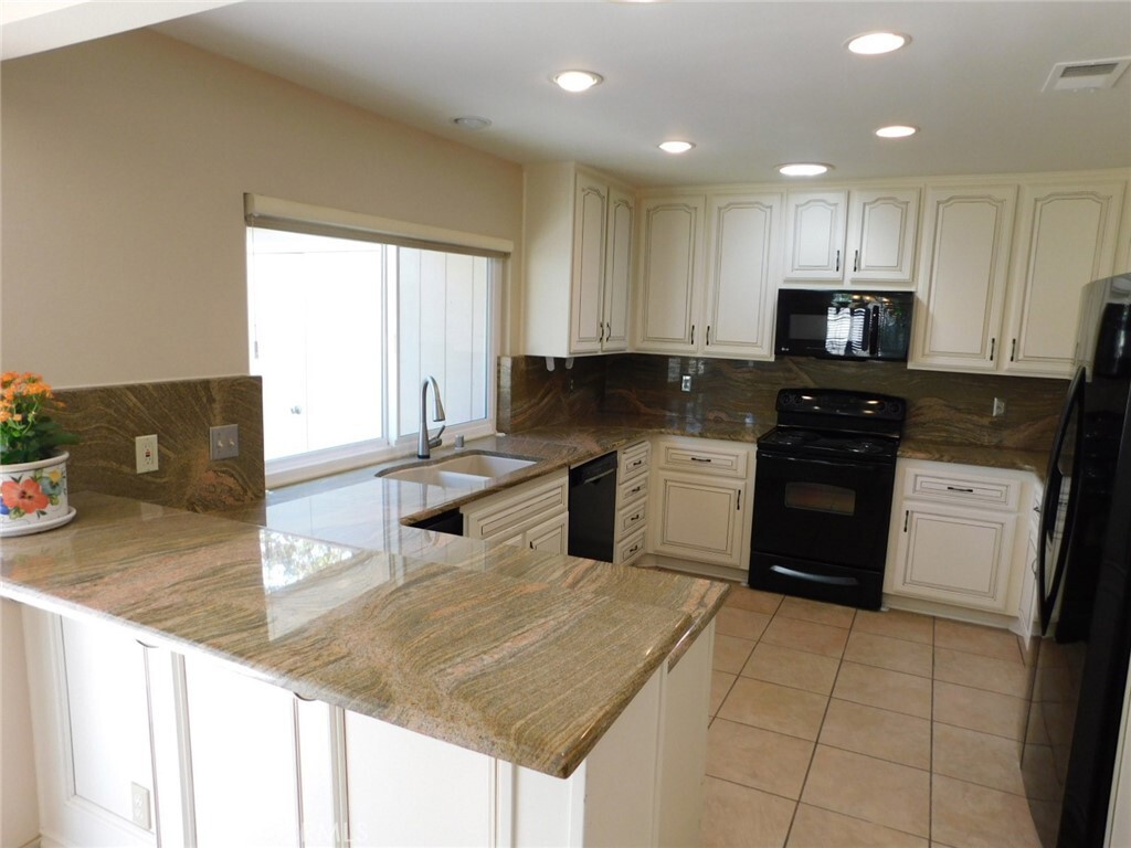 Property Photo: 32081 Via Buena CA 92675