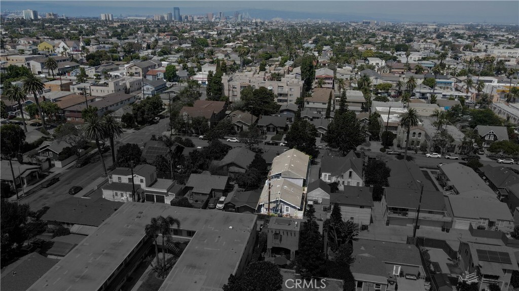 Property Photo: 820 820 1/2 Newport Avenue CA 90804