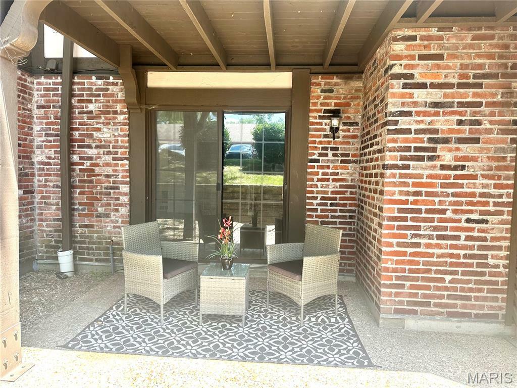 Property Photo: 1430 Heritage Landing 106 MO 63303