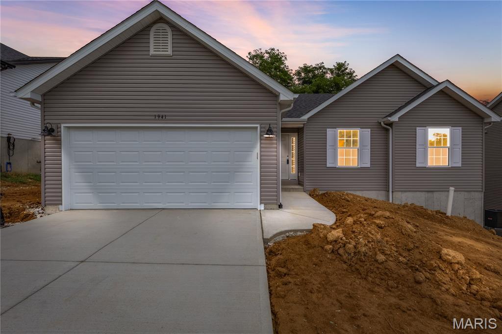 Property Photo: 1941 Magnolia Way MO 63070