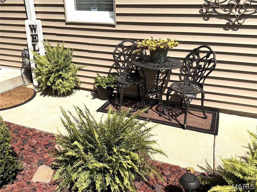 Property Photo: 1722 Blue Oak Drive MO 63017