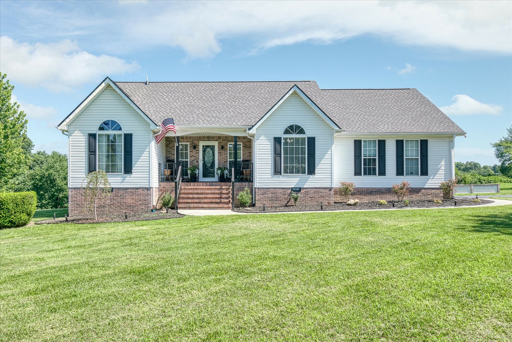 Property Photo: 1036 Circle Dr TN 38556