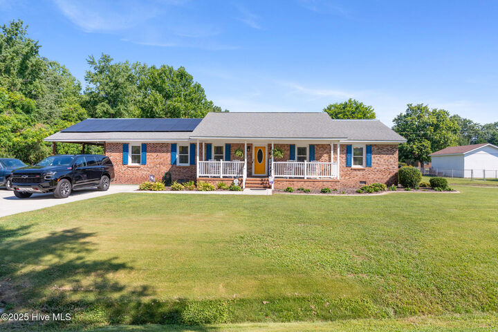 Property Photo:  804 Durso Street  NC 28352 